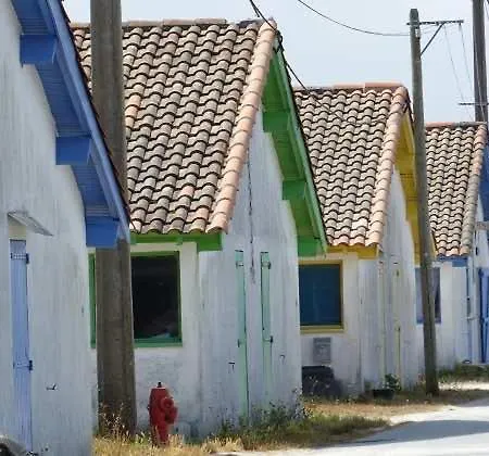 Ferienhaus Maison A Acces Direct Bassin A 50m 3 *