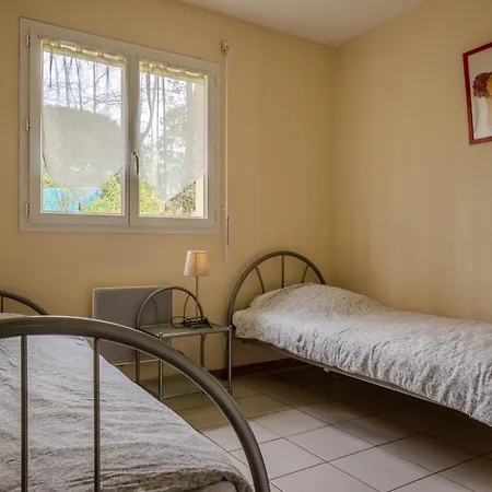 Ferienhaus Maison A Acces Direct Bassin A 50m 3 *